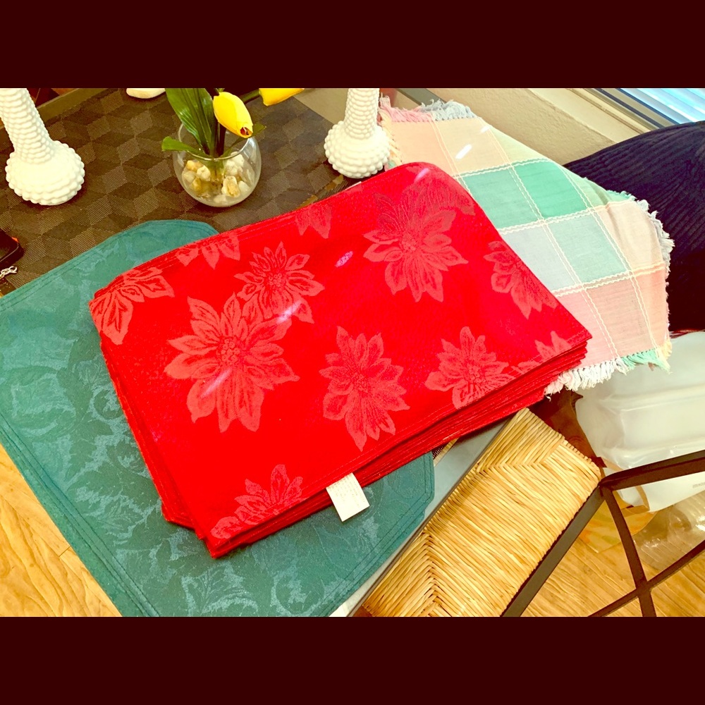 Table placemats- Red, Green, Multi color
